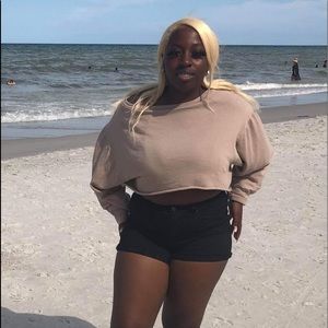 FashionNova shorts for sell